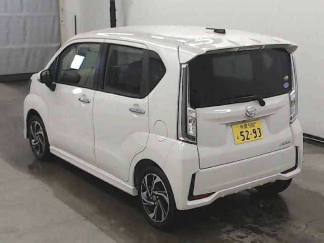 Import and buy DAIHATSU MOVE 2017 from Japan to Nairobi, Kenya