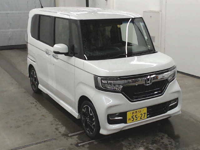 Import and buy HONDA N BOX 2018 from Japan to Nairobi, Kenya