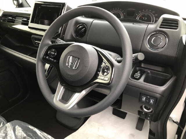 Import and buy HONDA N BOX 2018 from Japan to Nairobi, Kenya