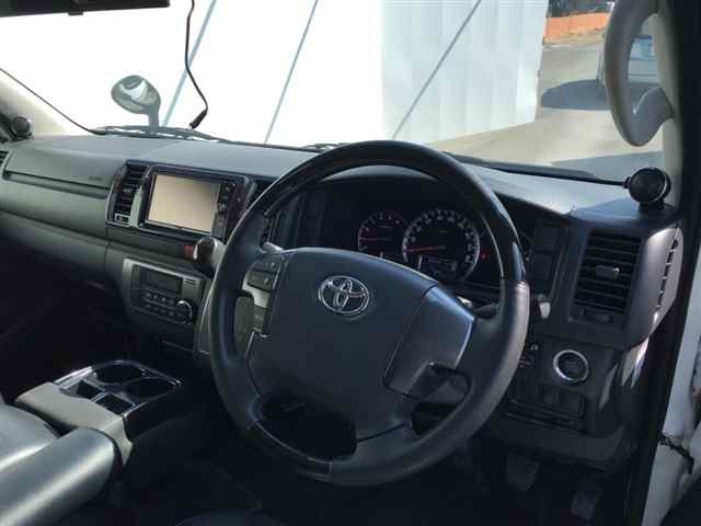 Import and buy TOYOTA HIACE VAN 2017 from Japan to Nairobi, Kenya