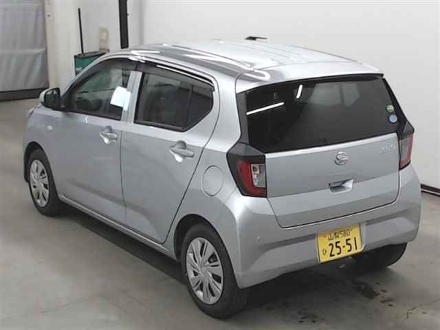 Import and buy DAIHATSU MIRA E S 2018 from Japan to Nairobi, Kenya