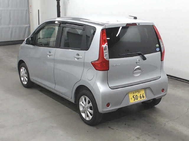 Import and buy NISSAN DAYZ 2017 from Japan to Nairobi, Kenya