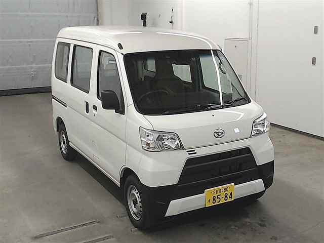 Import and buy DAIHATSU HIJET VAN 2018 from Japan to Nairobi, Kenya