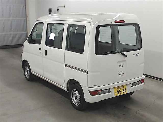 Import and buy DAIHATSU HIJET VAN 2018 from Japan to Nairobi, Kenya