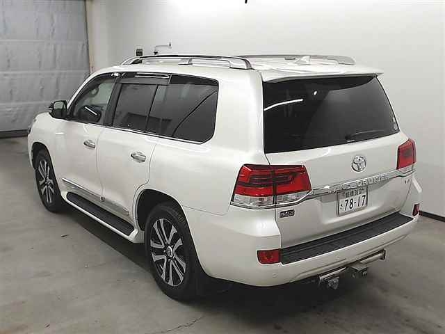 Import and buy TOYOTA LAND CRUISER 2017 from Japan to Nairobi, Kenya