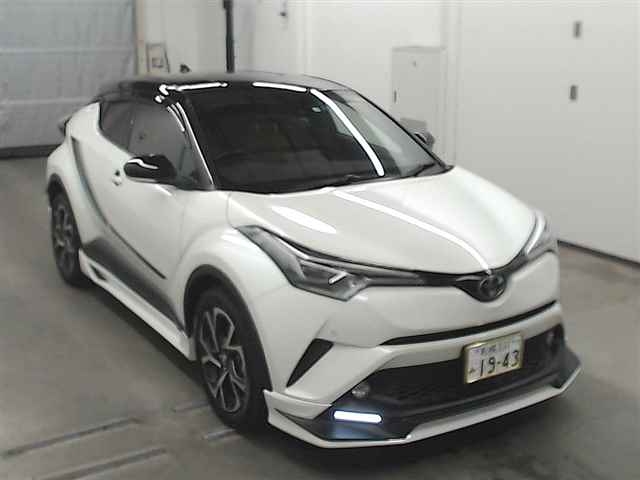 Import and buy TOYOTA C-HR 2017 from Japan to Nairobi, Kenya