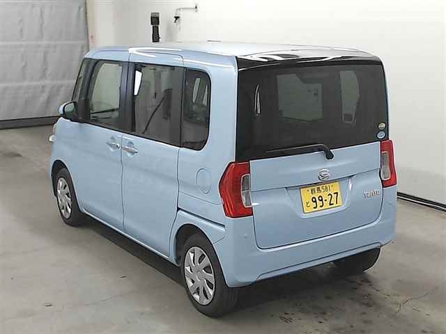 Import and buy DAIHATSU TANTO 2017 from Japan to Nairobi, Kenya