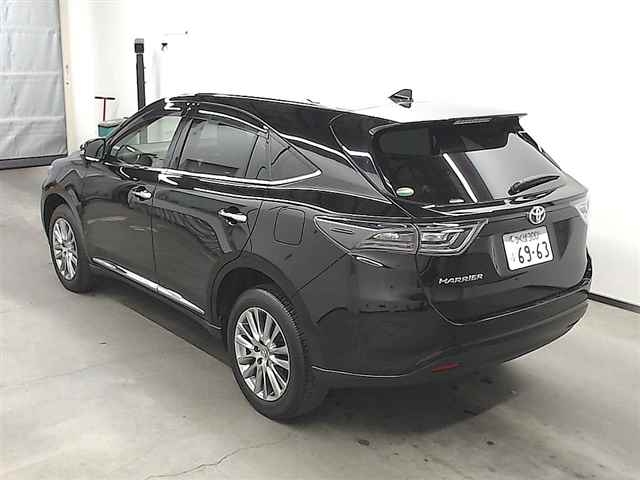 Import and buy TOYOTA HARRIER 2017 from Japan to Nairobi, Kenya