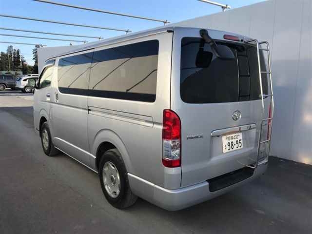 Import and buy TOYOTA HIACE VAN 2017 from Japan to Nairobi, Kenya