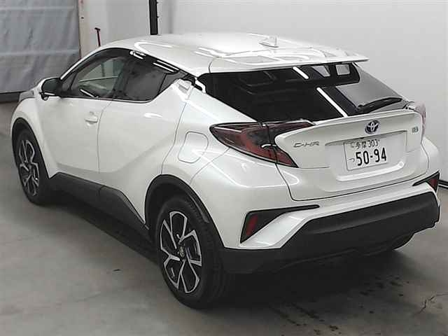 Import and buy TOYOTA C-HR 2017 from Japan to Nairobi, Kenya