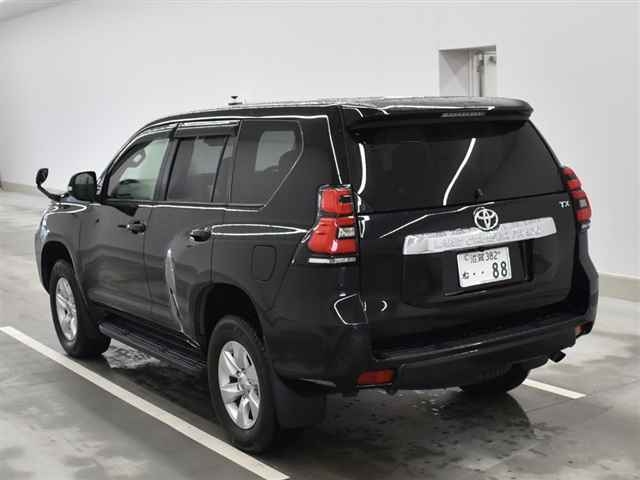 Import and buy TOYOTA LAND CRUISER PRADO 2017 from Japan to Nairobi, Kenya