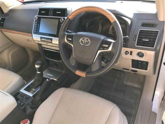 Import and buy TOYOTA LAND CRUISER PRADO 2018 from Japan to Nairobi, Kenya