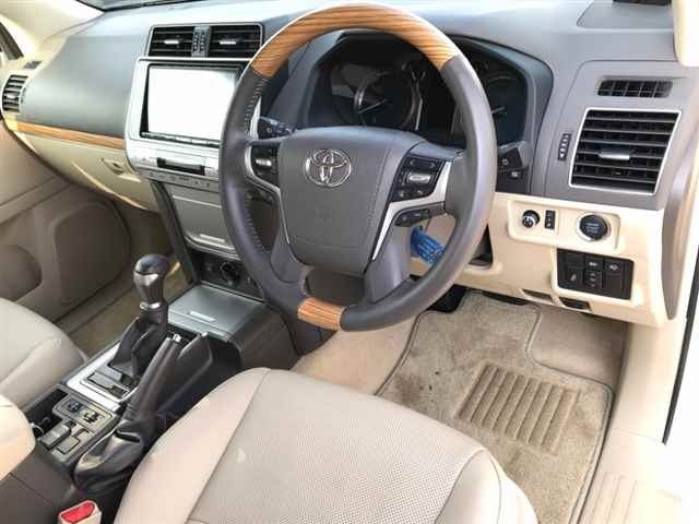 Import and buy TOYOTA LAND CRUISER PRADO 2017 from Japan to Nairobi, Kenya