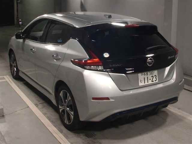 Import and buy NISSAN LEAF 2019 from Japan to Nairobi, Kenya