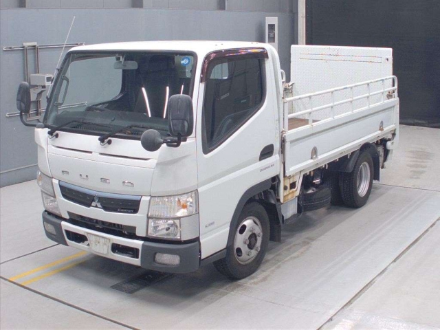 Import and buy MITSUBISHI CANTER 2017 from Japan to Nairobi, Kenya