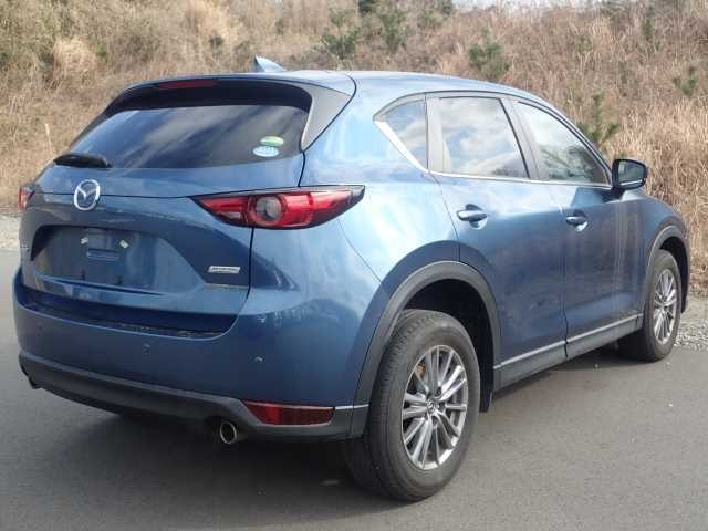 Import and buy MAZDA CX-5 2017 from Japan to Nairobi, Kenya