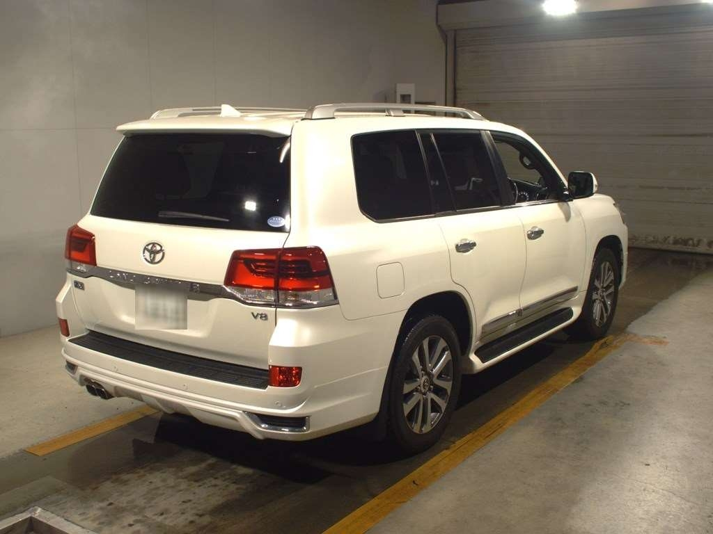 Import and buy TOYOTA LAND CRUISER 2017 from Japan to Nairobi, Kenya