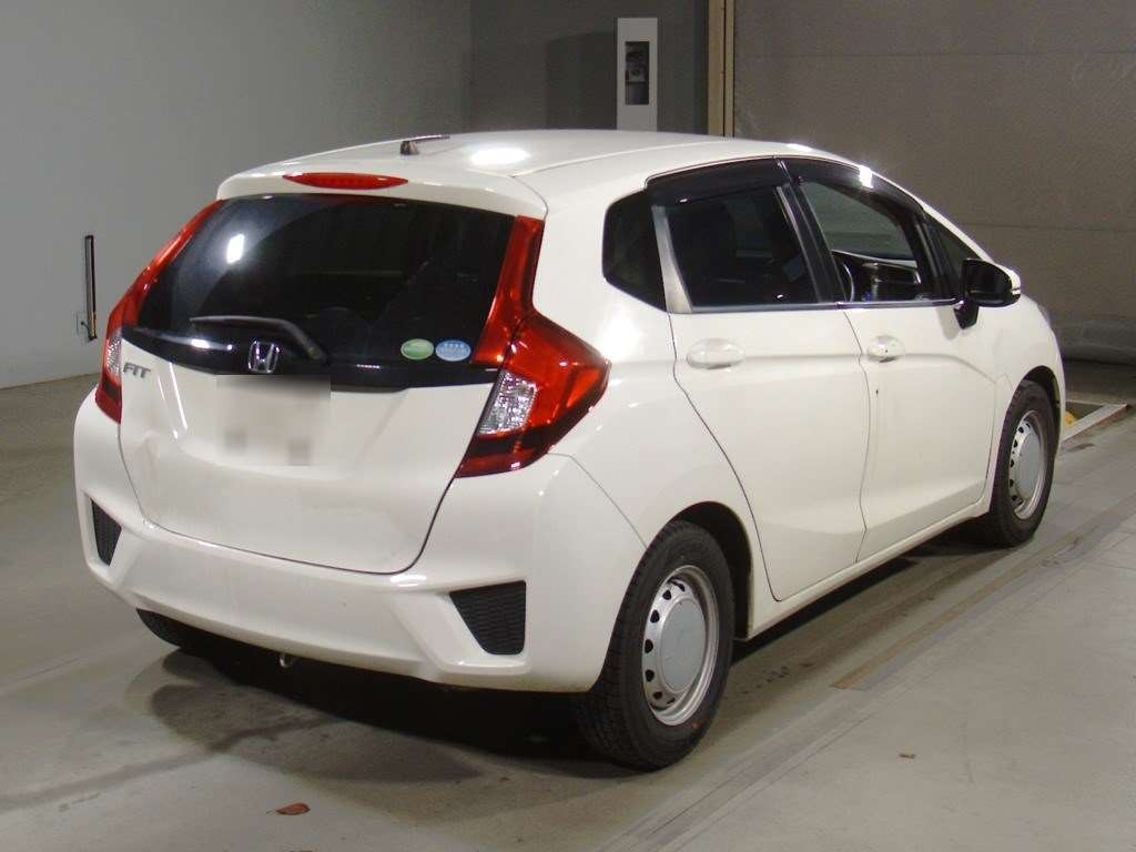 Import and buy HONDA FIT 2017 from Japan to Nairobi, Kenya