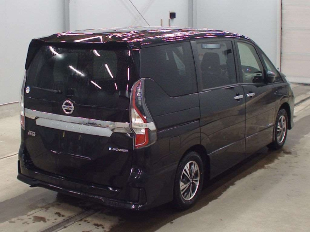 Import and buy NISSAN SERENA 2022 from Japan to Nairobi, Kenya