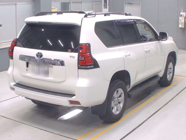 Import and buy TOYOTA LAND CRUISER PRADO 2020 from Japan to Nairobi, Kenya