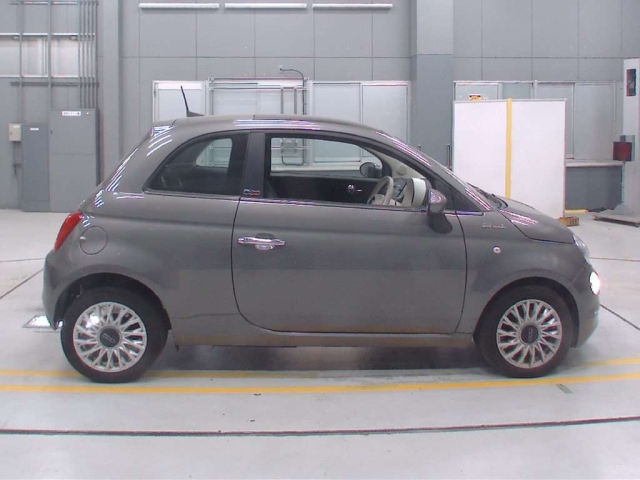 Import and buy FIAT 500 2022 from Japan to Nairobi, Kenya