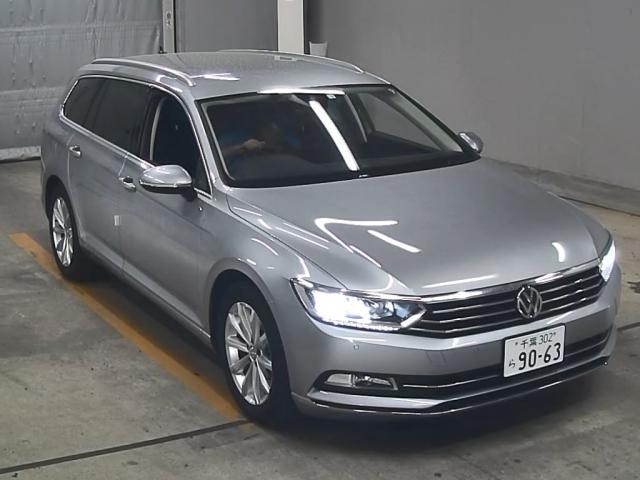 Import and buy VOLKSWAGEN PASSAT VARIANT 2020 from Japan to Nairobi, Kenya