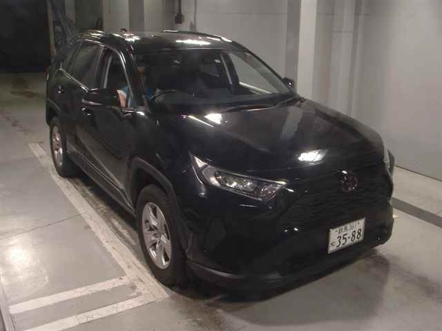 Import and buy TOYOTA RAV4 2019 from Japan to Nairobi, Kenya