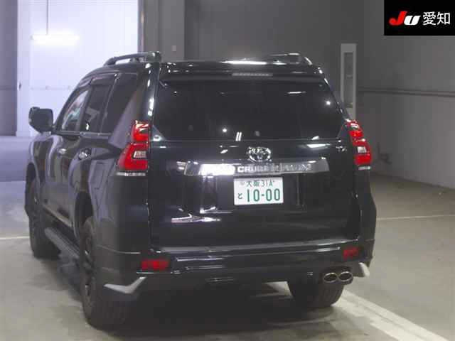 Import and buy TOYOTA LAND CRUISER PRADO 2018 from Japan to Nairobi, Kenya