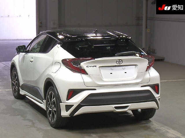 Import and buy TOYOTA C-HR 2018 from Japan to Nairobi, Kenya