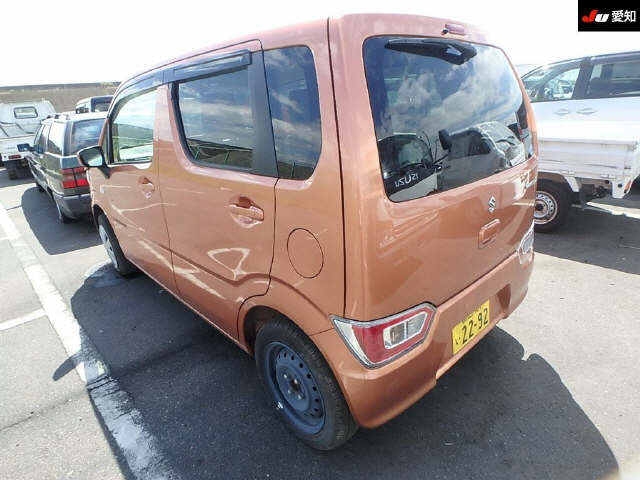 Import and buy SUZUKI WAGON R 2017 from Japan to Nairobi, Kenya