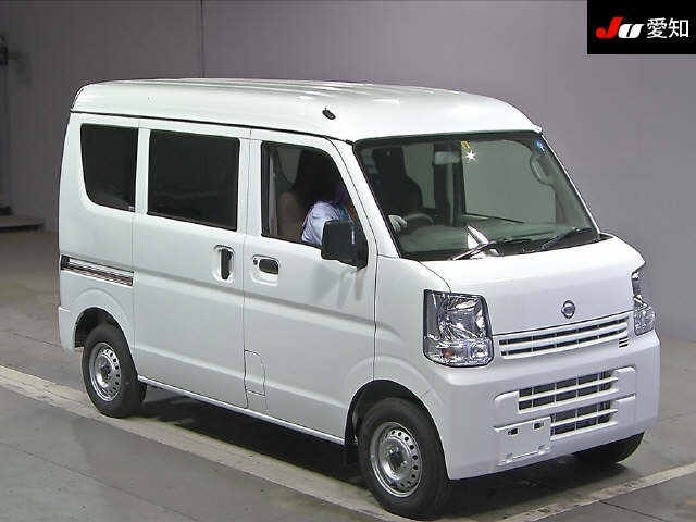 Import and buy NISSAN CLIPPER VAN 2018 from Japan to Nairobi, Kenya