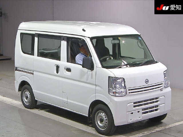 Import and buy NISSAN CLIPPER VAN 2017 from Japan to Nairobi, Kenya