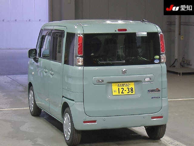 Import and buy SUZUKI SPACIA 2018 from Japan to Nairobi, Kenya