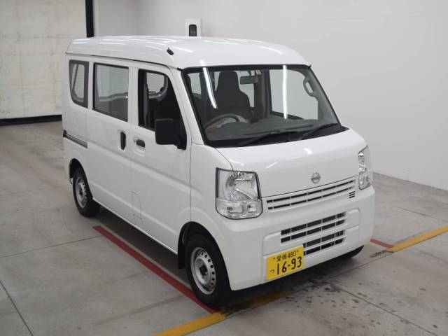 Import and buy NISSAN CLIPPER VAN 2017 from Japan to Nairobi, Kenya