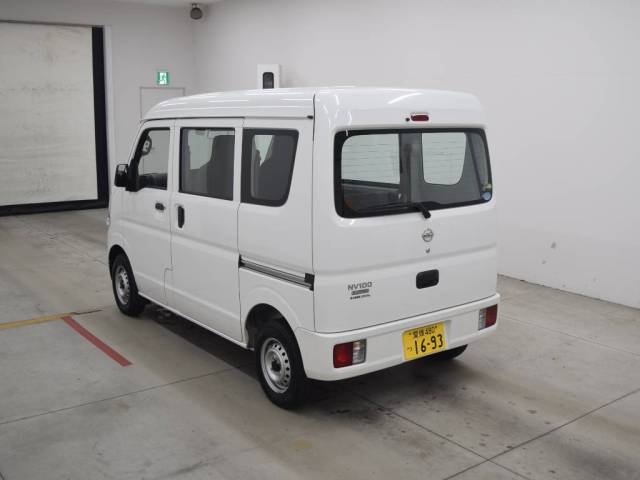 Import and buy NISSAN CLIPPER VAN 2017 from Japan to Nairobi, Kenya