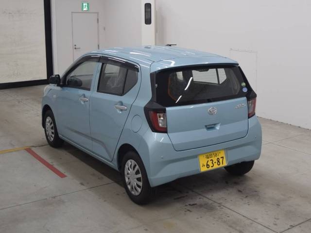 Import and buy DAIHATSU MIRA E S 2017 from Japan to Nairobi, Kenya