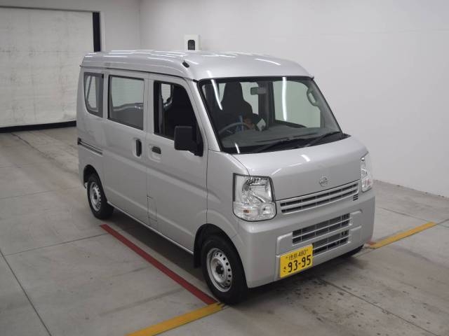 Import and buy NISSAN CLIPPER VAN 2018 from Japan to Nairobi, Kenya