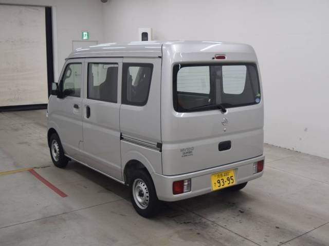 Import and buy NISSAN CLIPPER VAN 2018 from Japan to Nairobi, Kenya