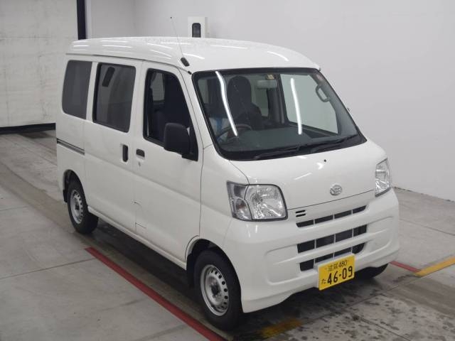 Import and buy DAIHATSU HIJET VAN 2017 from Japan to Nairobi, Kenya