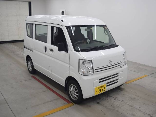 Import and buy NISSAN CLIPPER VAN 2017 from Japan to Nairobi, Kenya