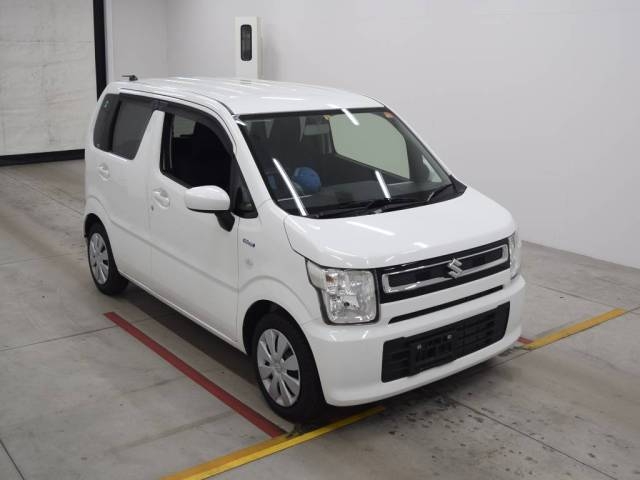 Import and buy SUZUKI WAGON R 2017 from Japan to Nairobi, Kenya