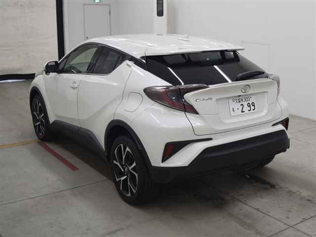 Import and buy TOYOTA C-HR 2017 from Japan to Nairobi, Kenya