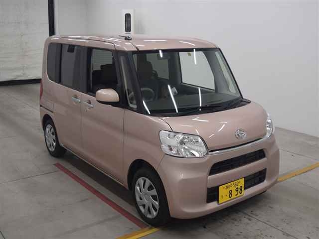 Import and buy DAIHATSU TANTO 2017 from Japan to Nairobi, Kenya