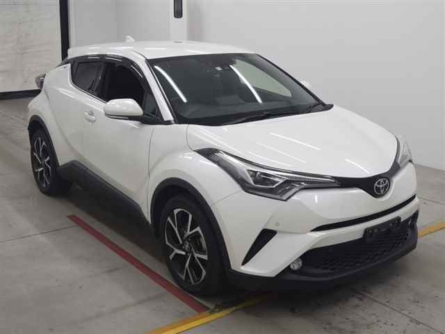 Import and buy TOYOTA C-HR 2017 from Japan to Nairobi, Kenya