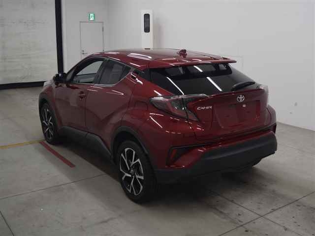 Import and buy TOYOTA C-HR 2017 from Japan to Nairobi, Kenya