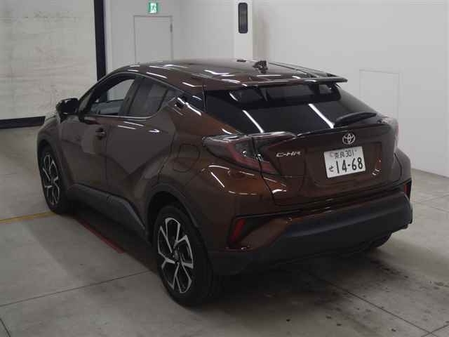 Import and buy TOYOTA C-HR 2017 from Japan to Nairobi, Kenya