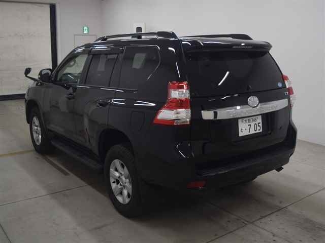 Import and buy TOYOTA LAND CRUISER PRADO 2017 from Japan to Nairobi, Kenya