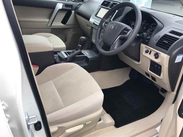 Import and buy TOYOTA LAND CRUISER PRADO 2018 from Japan to Nairobi, Kenya