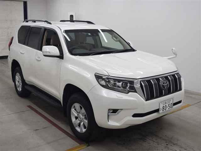 Import and buy TOYOTA LAND CRUISER PRADO 2018 from Japan to Nairobi, Kenya