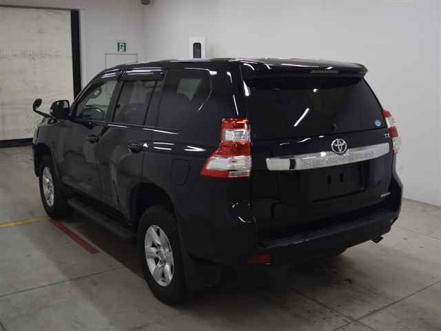 Import and buy TOYOTA LAND CRUISER PRADO 2017 from Japan to Nairobi, Kenya